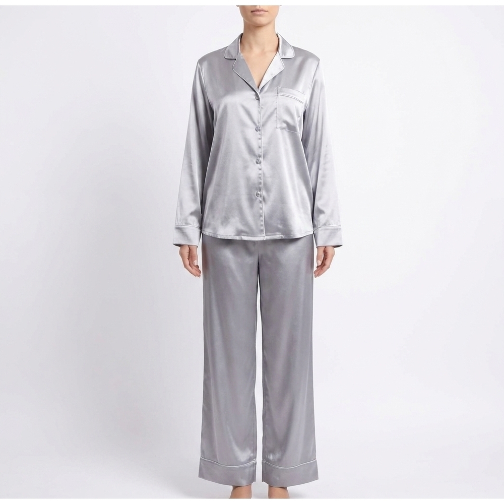 NEW ZENANA holiday pajama set in silver